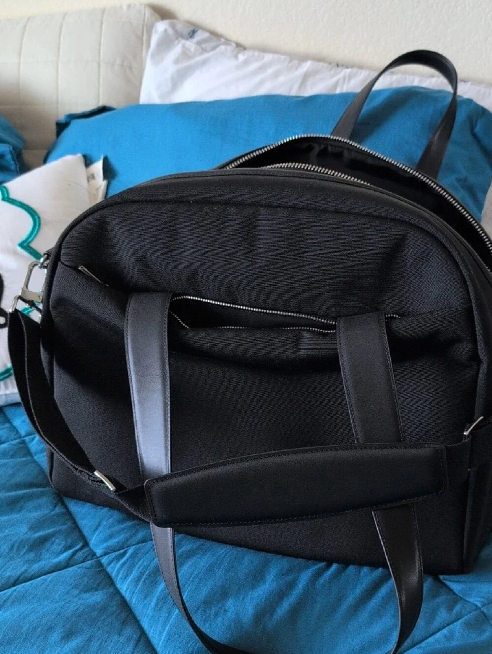BEIS The Duffle In Black